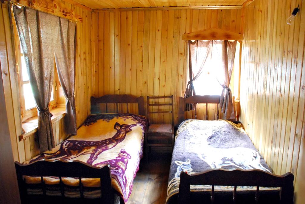 เตียงในห้องที่ Samtsikhe