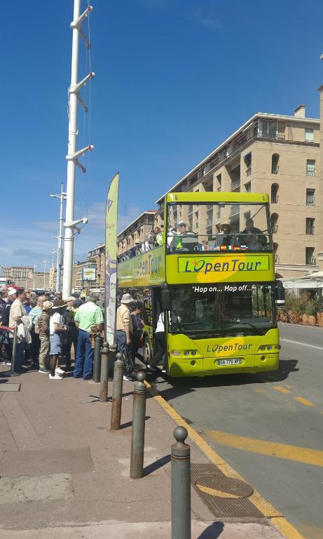 Tourist train and Hop-on Hop-off bus Marseille
