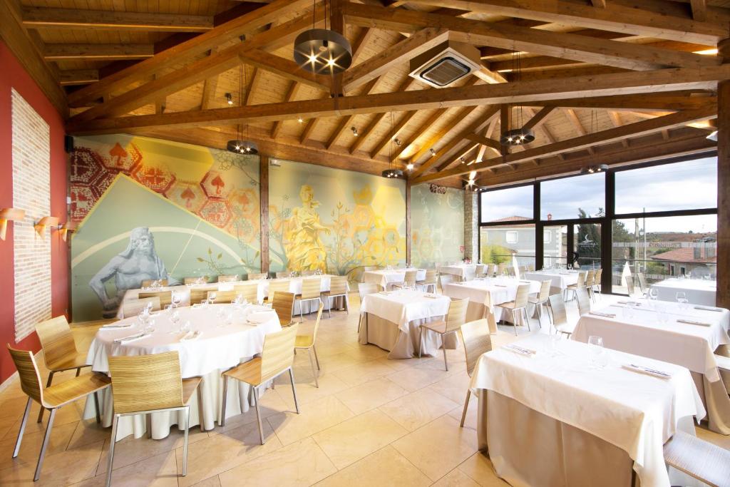 Restaurace v ubytování Quintanares