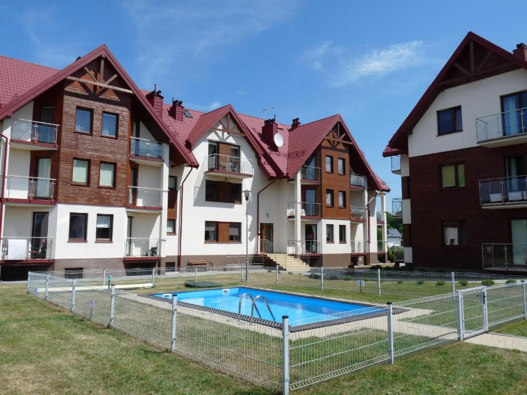 Apartament Kliper Jastrzębia Góraの敷地内または近くにあるプール