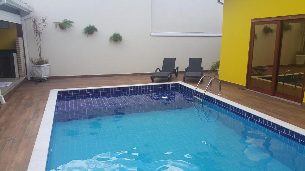  Edícula com Piscina