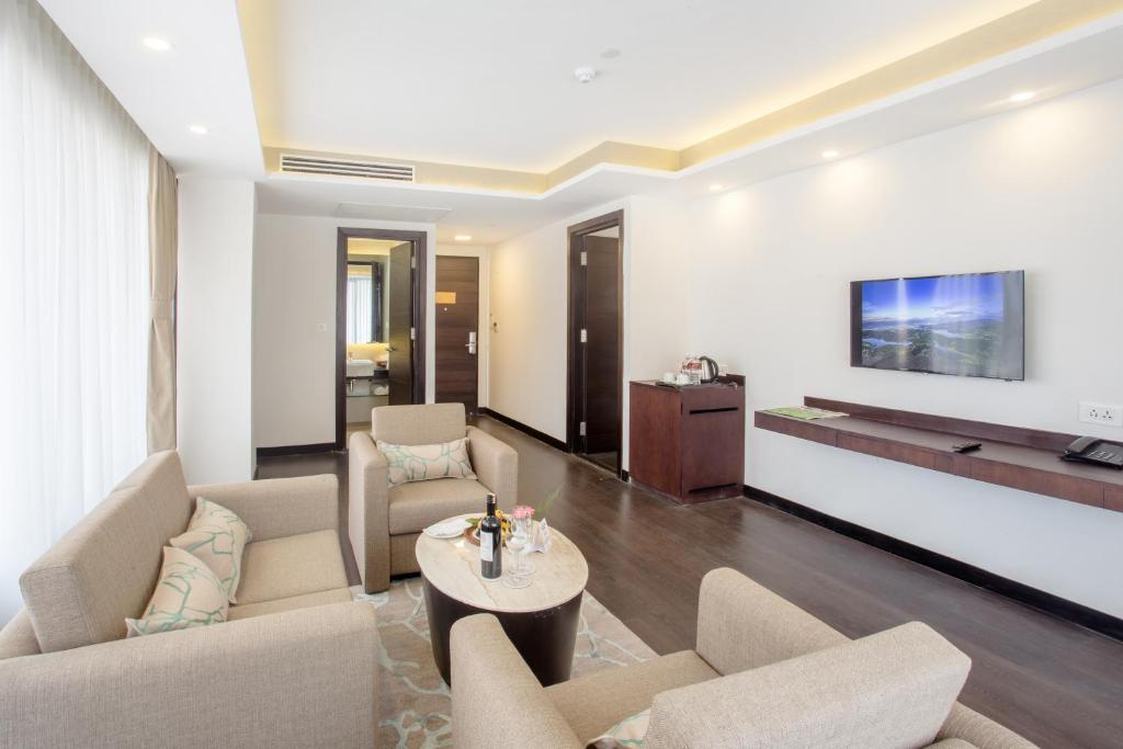 TV a/nebo společenská místnost v ubytování Hotel Mulberry