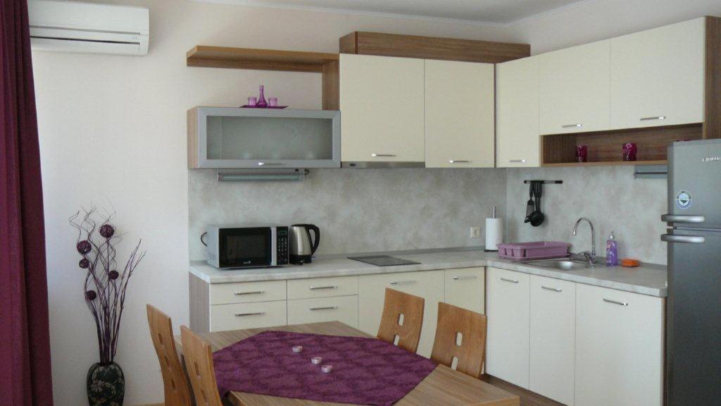 A kitchen or kitchenette at Apartment See Breeze