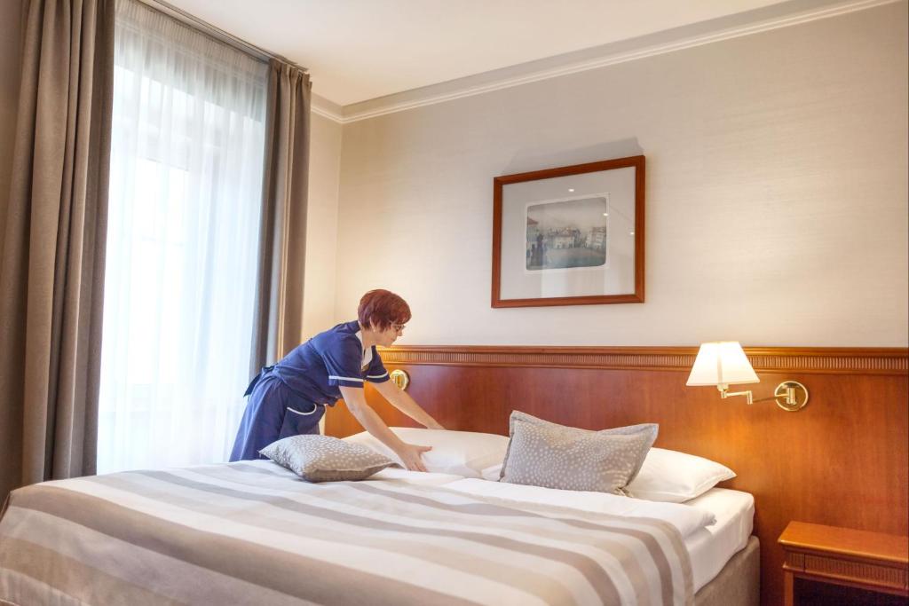 Adria Hotel Prague - Resim 21