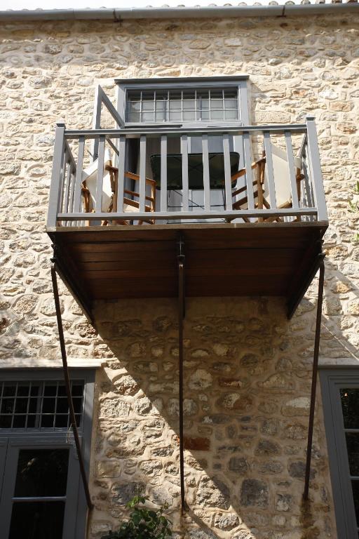 Bratsera Boutique Hotel - 9