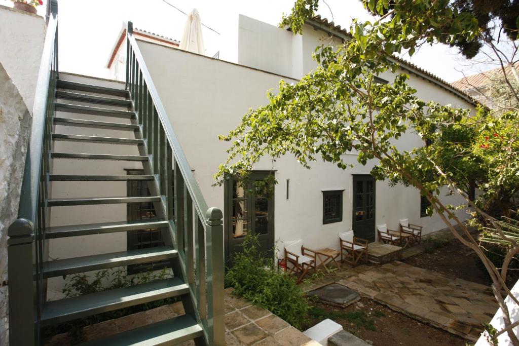 Bratsera Boutique Hotel - 11