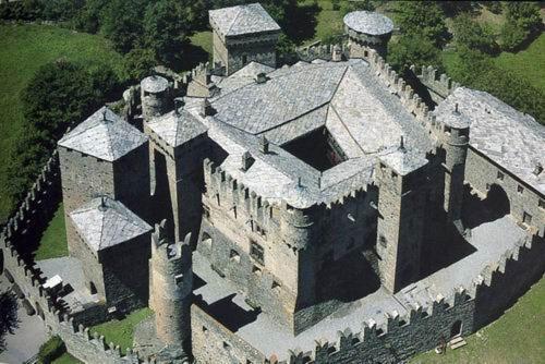 Zdjęcie z galerii obiektu Le Vieux Noyer - Appartamenti al Verde villaggio di Rumiod w mieście Saint-Pierre