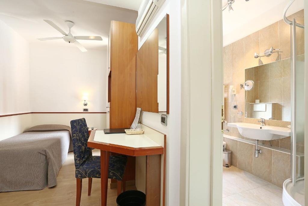 Koupelna v ubytování Hotel Corticella