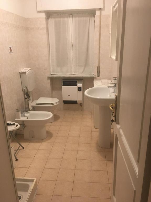 Koupelna v ubytování Felix House