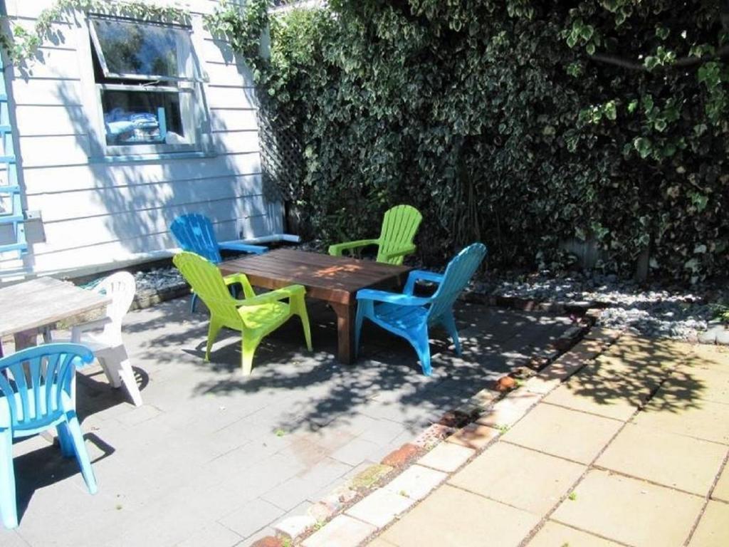 Napier Art House Backpackers - Resim 31