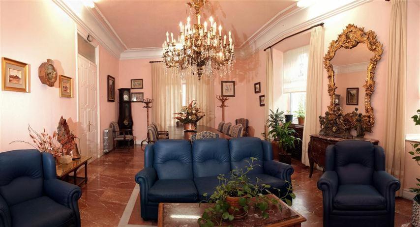 Część wypoczynkowa w obiekcie Hotel Luzon