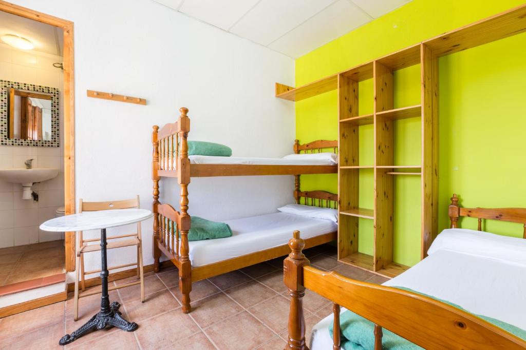 Postel nebo postele na pokoji v ubytování Alberg La Solana
