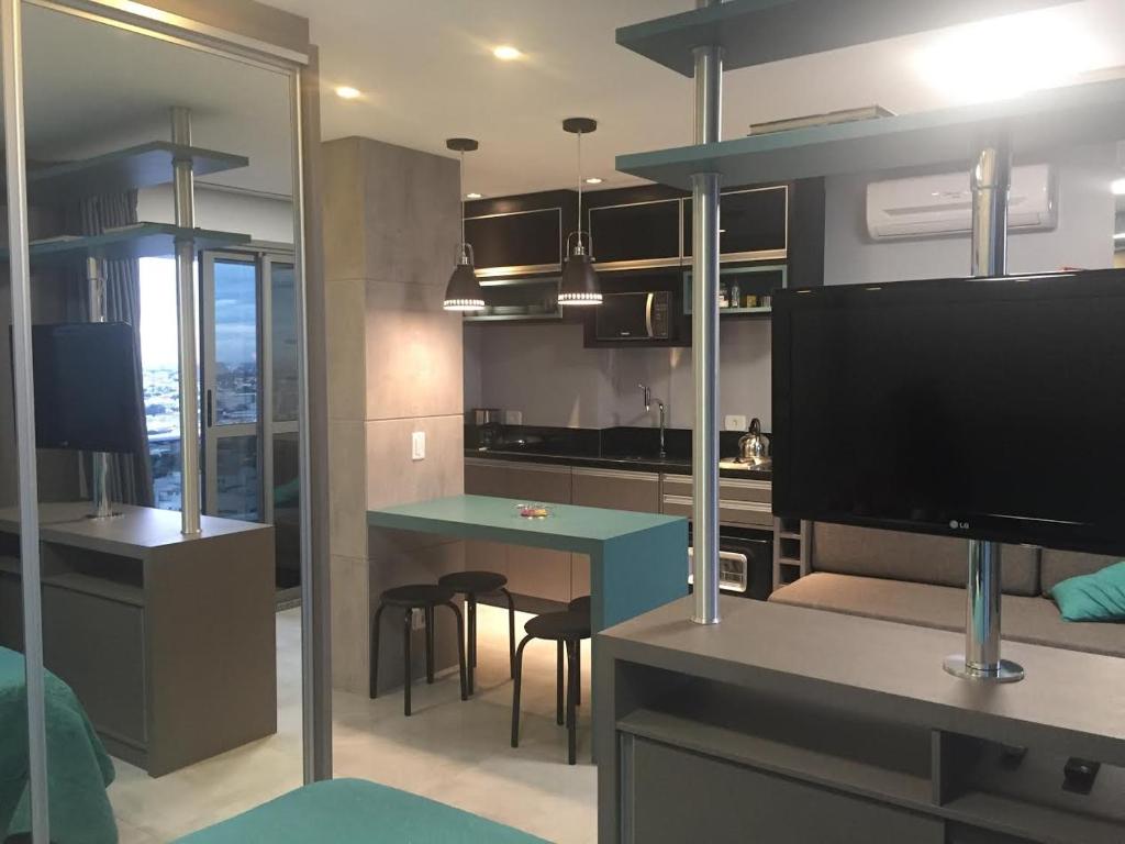  Apartamento decorado e equipado no 27º andar