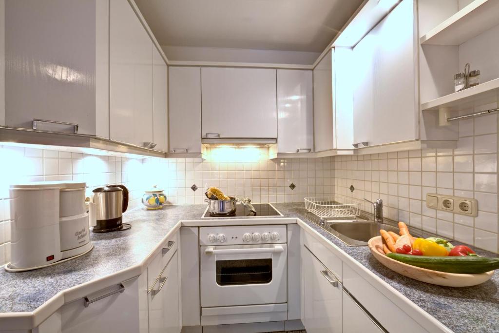 Kuchyňa alebo kuchynka v ubytovaní Gästehaus Oblasser