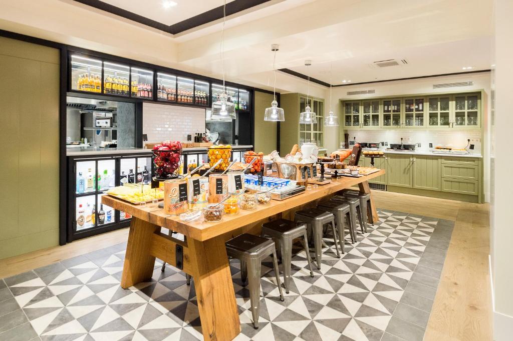 Hotel Barcelona Universal - Resim 20