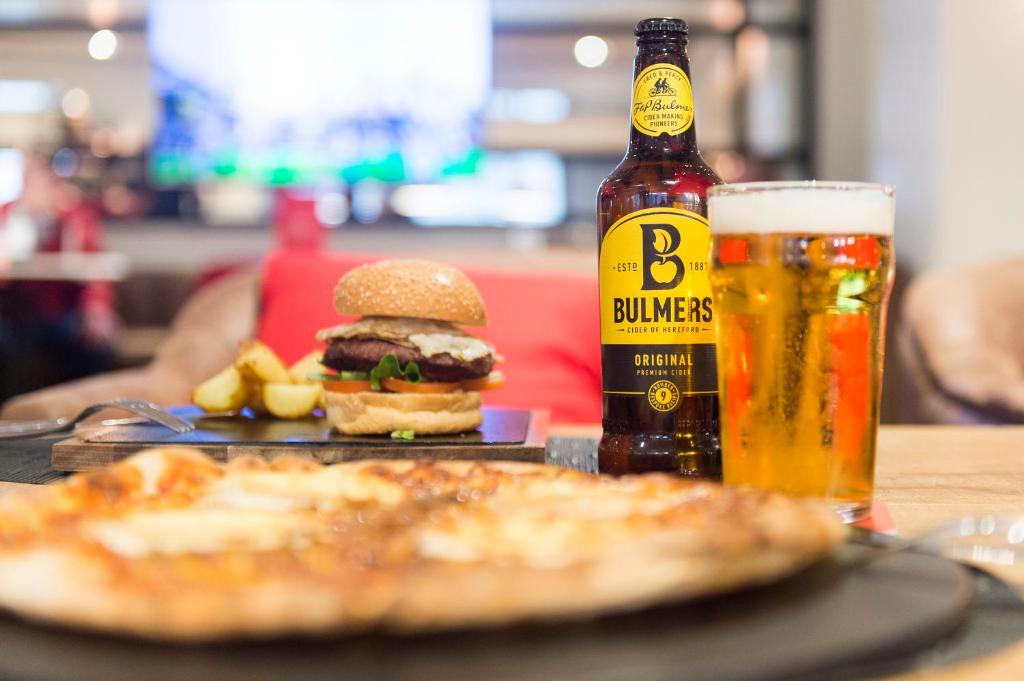 Hotel Barcelona Universal - Resim 17