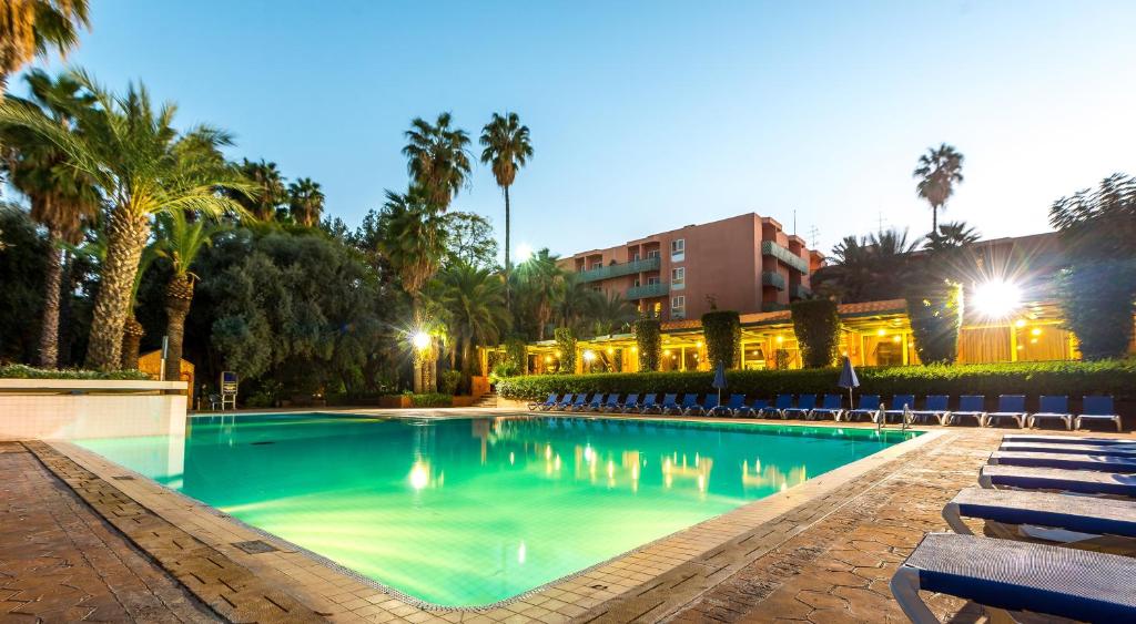 Bazén v ubytování Kennedy Hospitality Resort nebo v jeho okolí