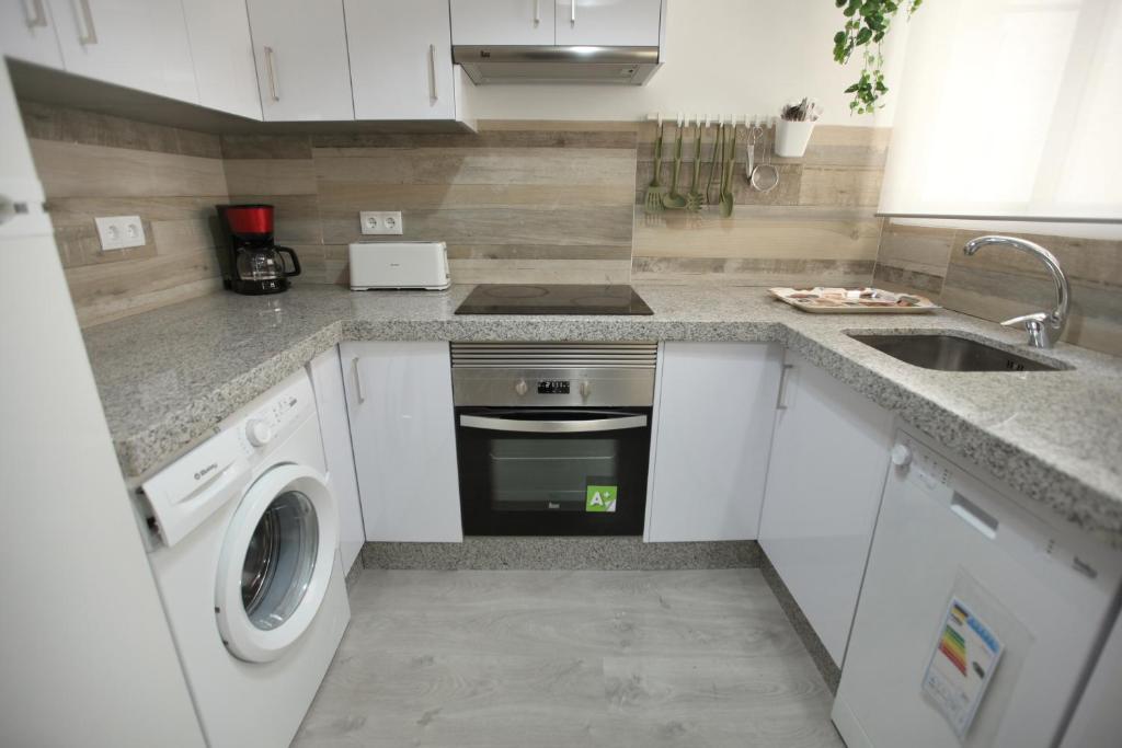 A kitchen or kitchenette at Noches de ensueño