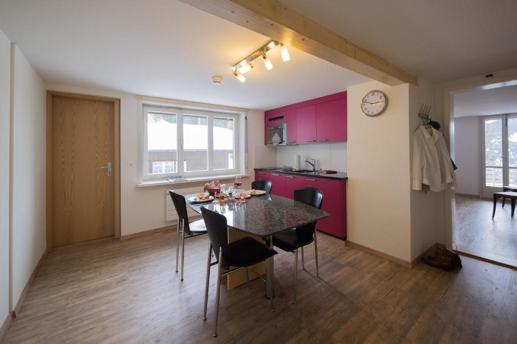 Fotografie z fotogalerie ubytování Hotel Alpenblick Mürren v destinaci Mürren
