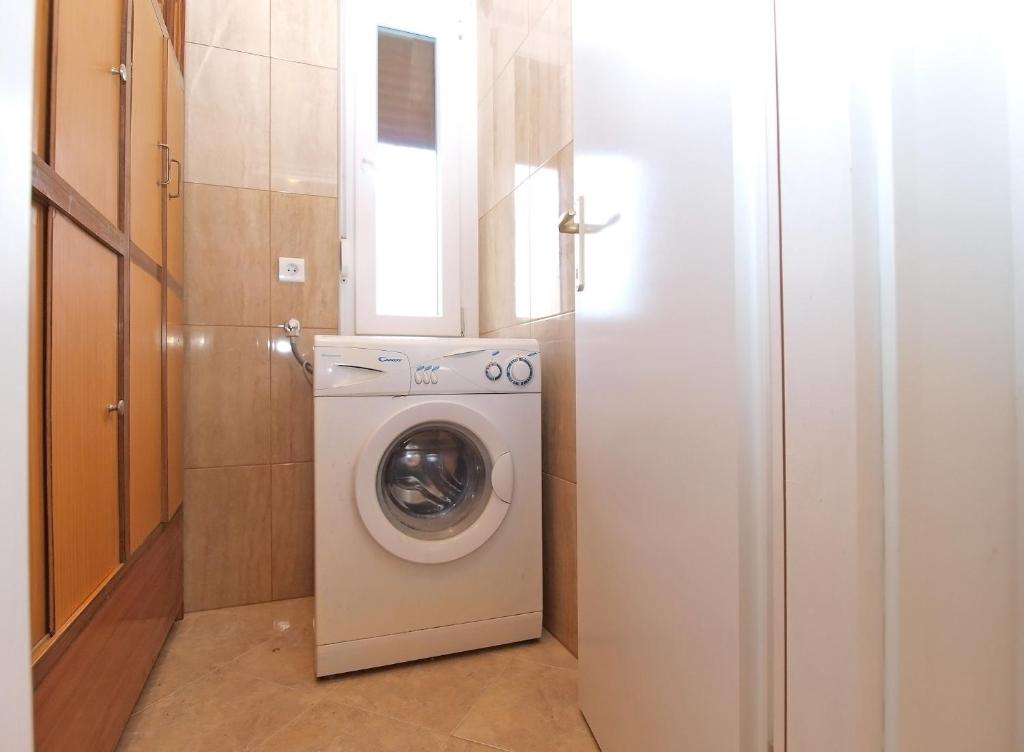 Zdjęcie z galerii obiektu Apartments Paulina 1347 w Puli