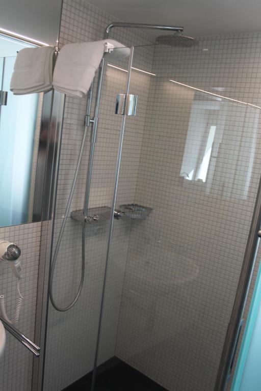 Koupelna v ubytování Albergo Porta Verzasca
