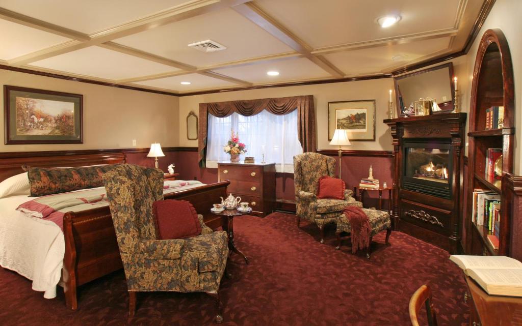 Rabbit Hill Inn - Superior King Room