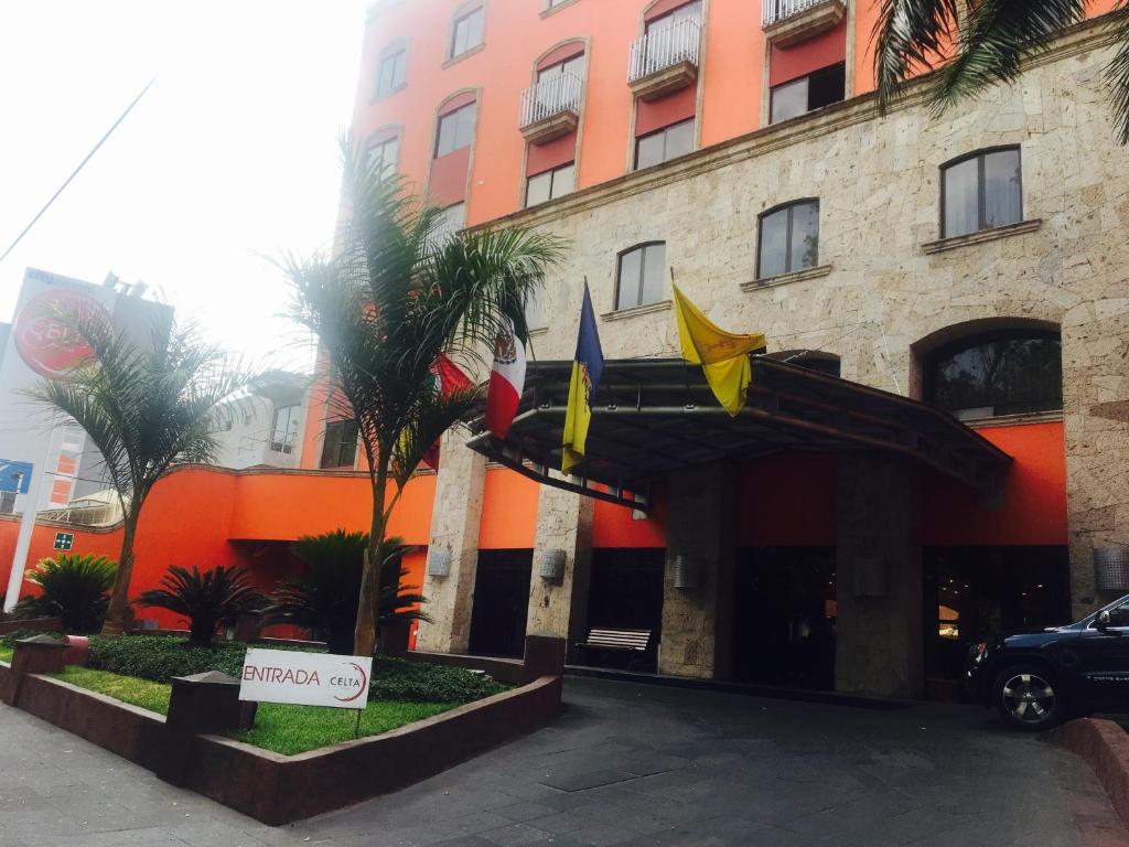 Budova, kde se hotel nachází