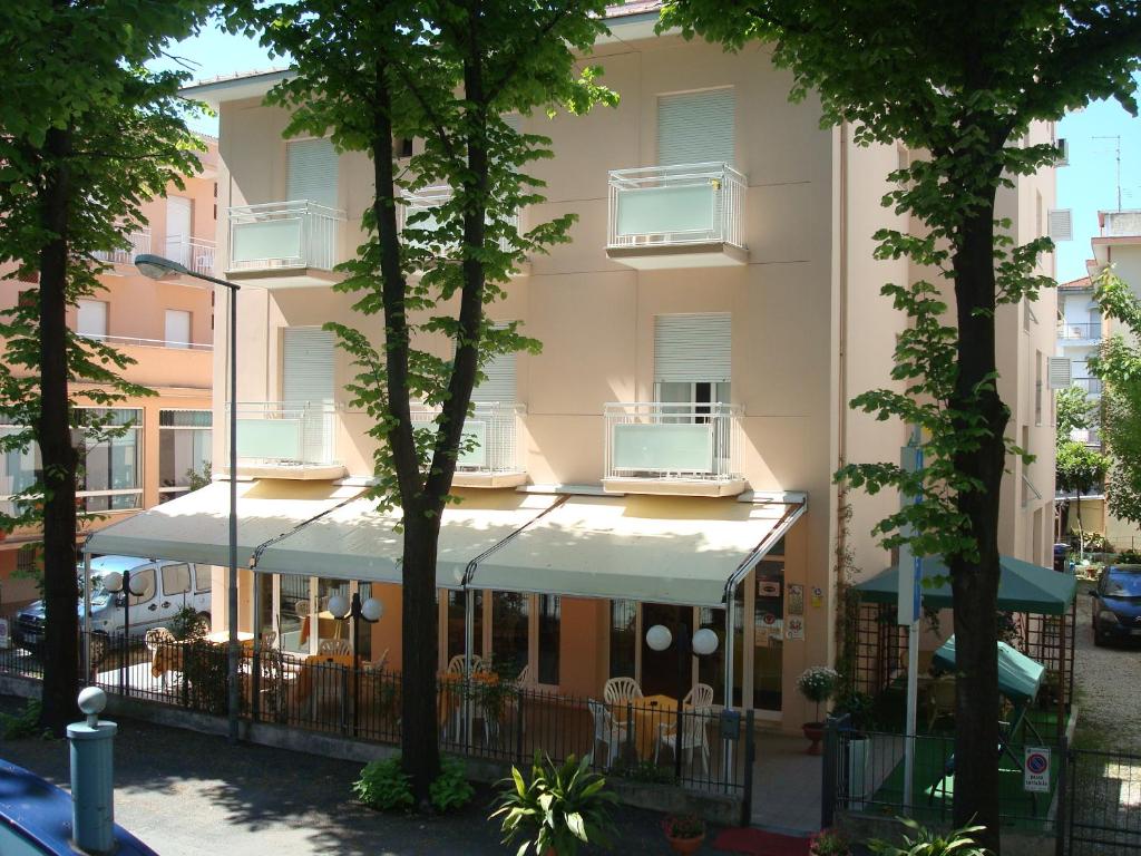 Budova, kde se hotel nachází