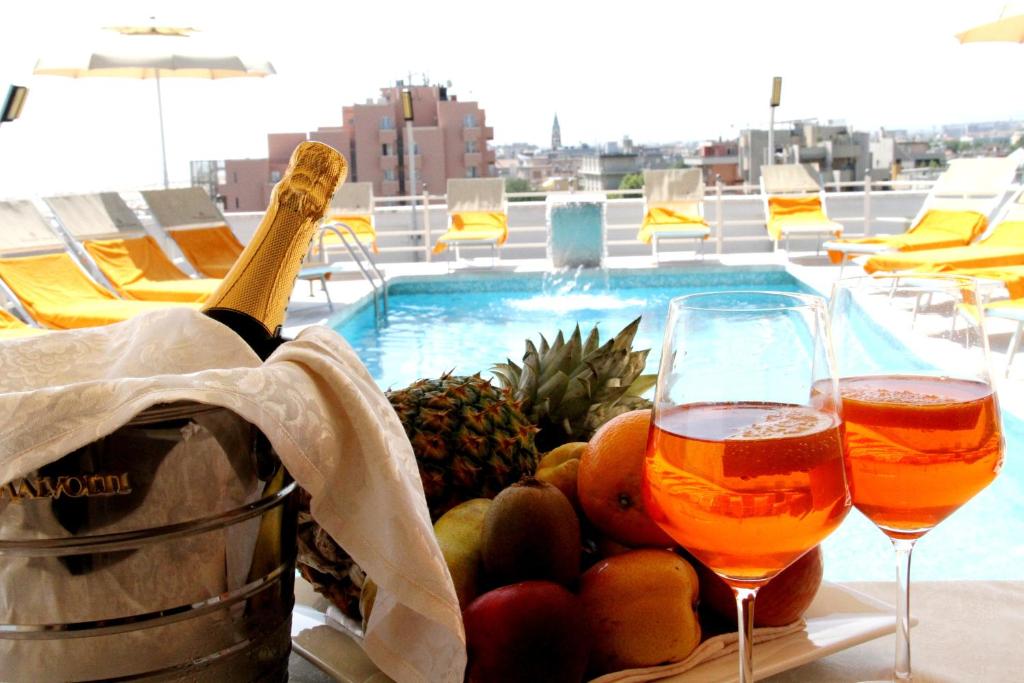 Waldorf Suite Hotel - Resim 44