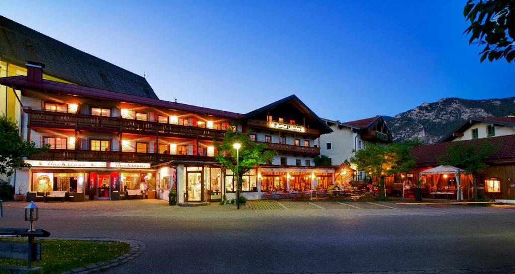 Nespecifikovaný výhled na hory nebo výhled na hory při pohledu z hotelu