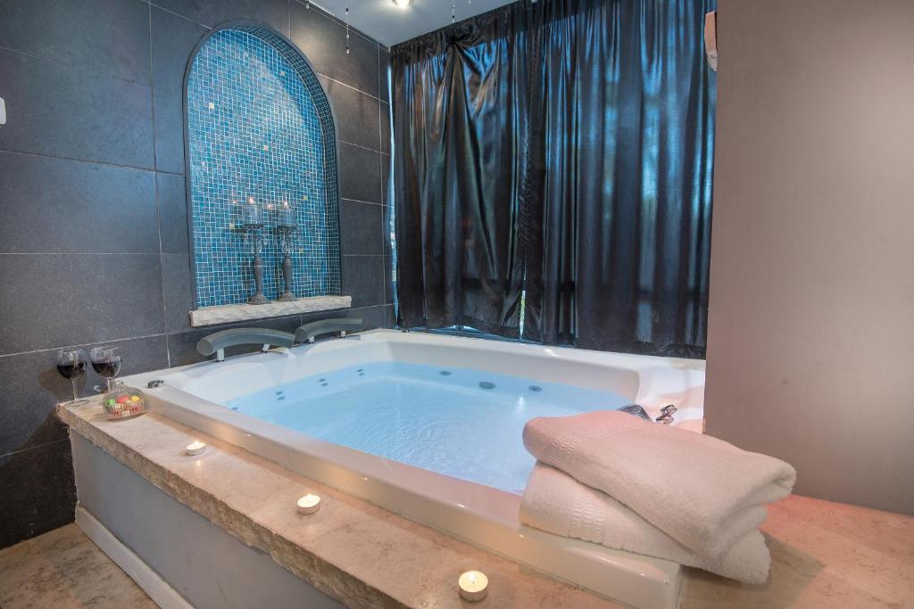 Koupelna v ubytování Champagne suites