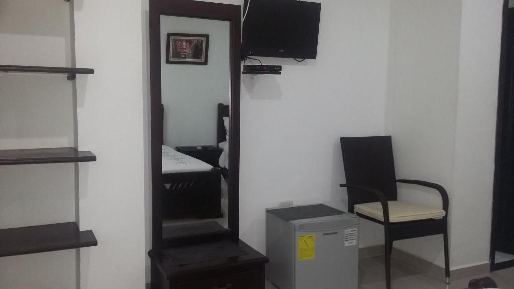 TV a/nebo společenská místnost v ubytování Hotel La Vieja Sara