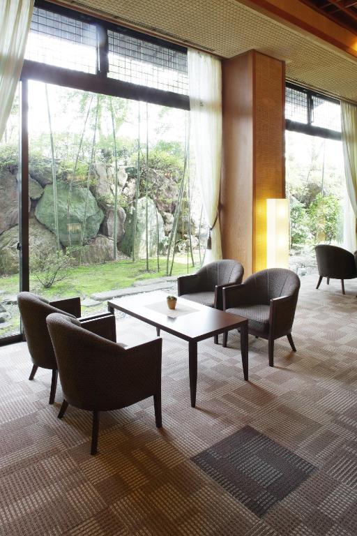 Posezení v ubytování Kintarou Onsen Hotel