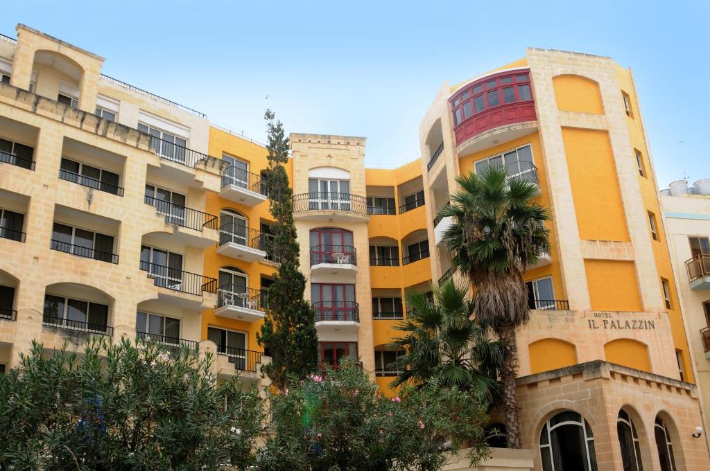 Budova, kde se hotel nachází