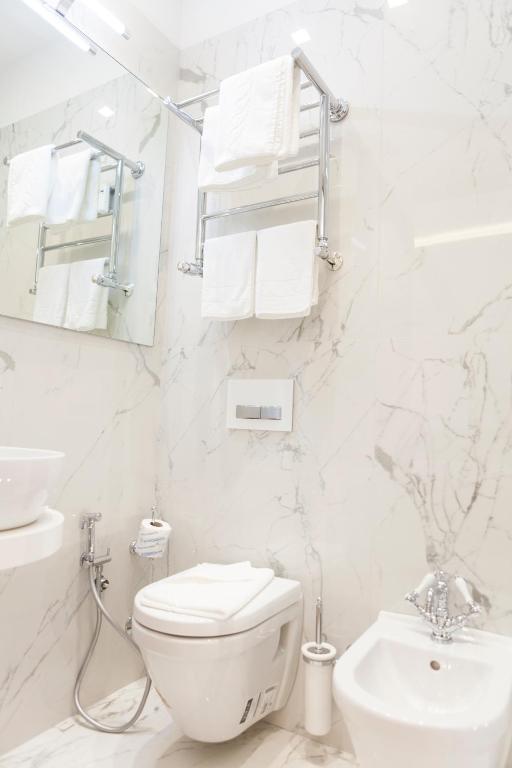 Łazienka w obiekcie Margherita Suites