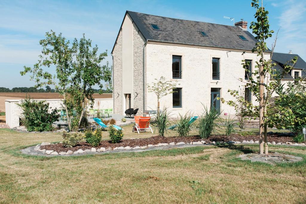 Κήπος έξω από το Maison Bayeux 4 chambres