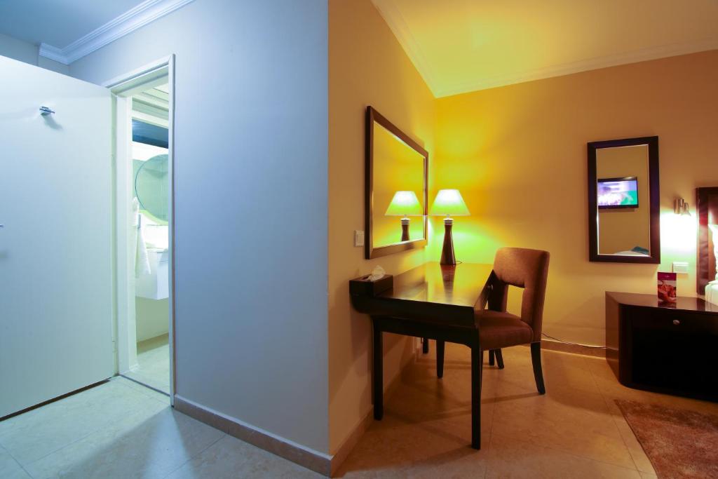 Best Western Plus Accra Beach Hotel photo