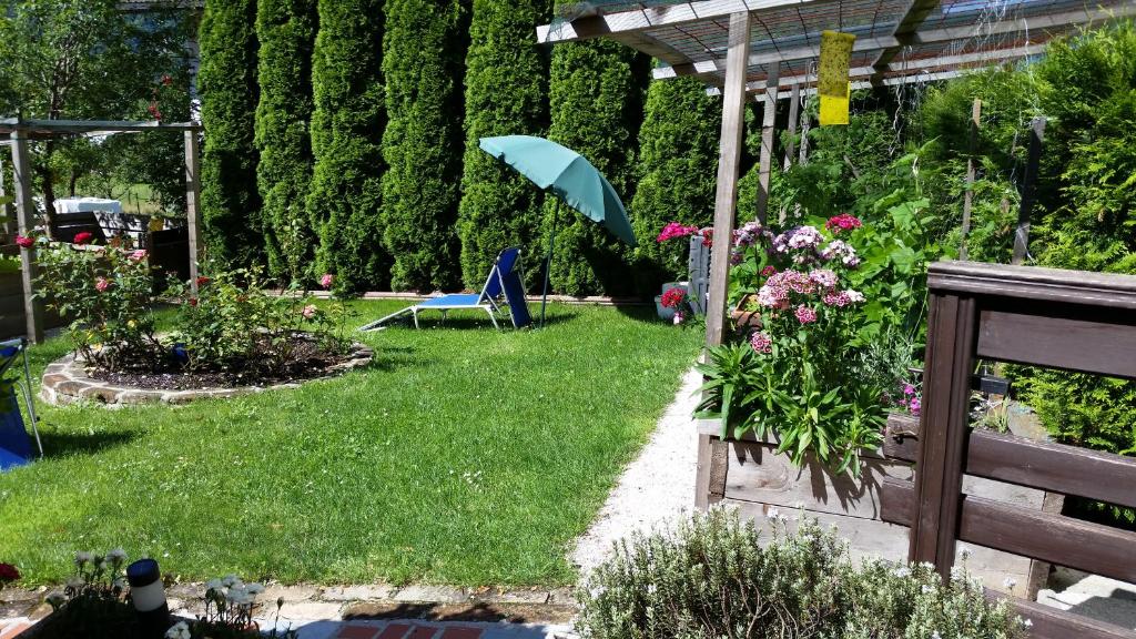 Zahrada ubytování APARTMAJI STARI KOVAČ