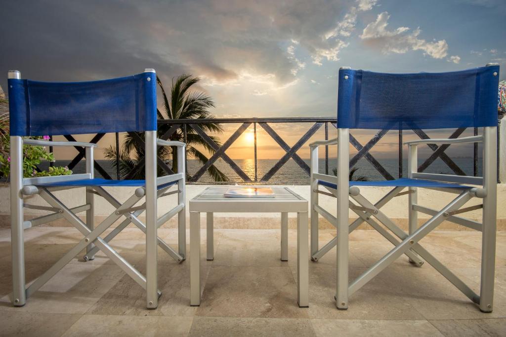 Blue Chairs Resort by the Sea