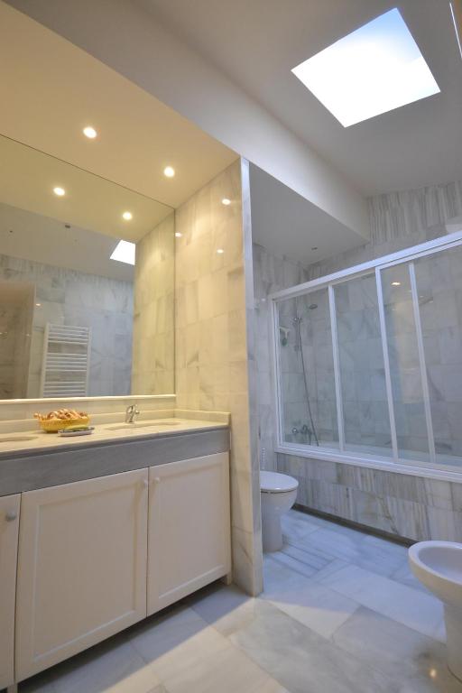 Kúpeľňa v ubytovaní VILLA EL MOLINO Menyber