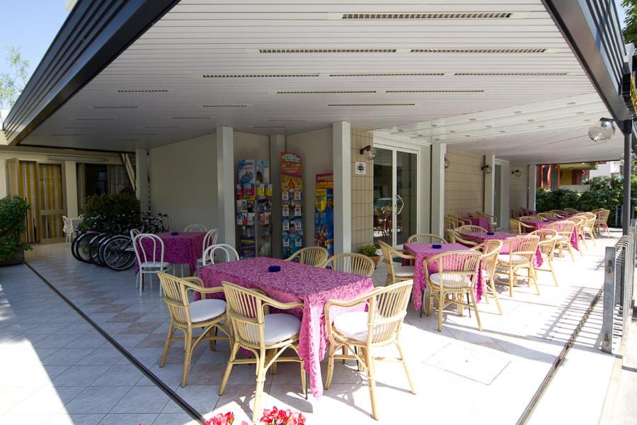 Restaurace v ubytování Hotel Tenerife