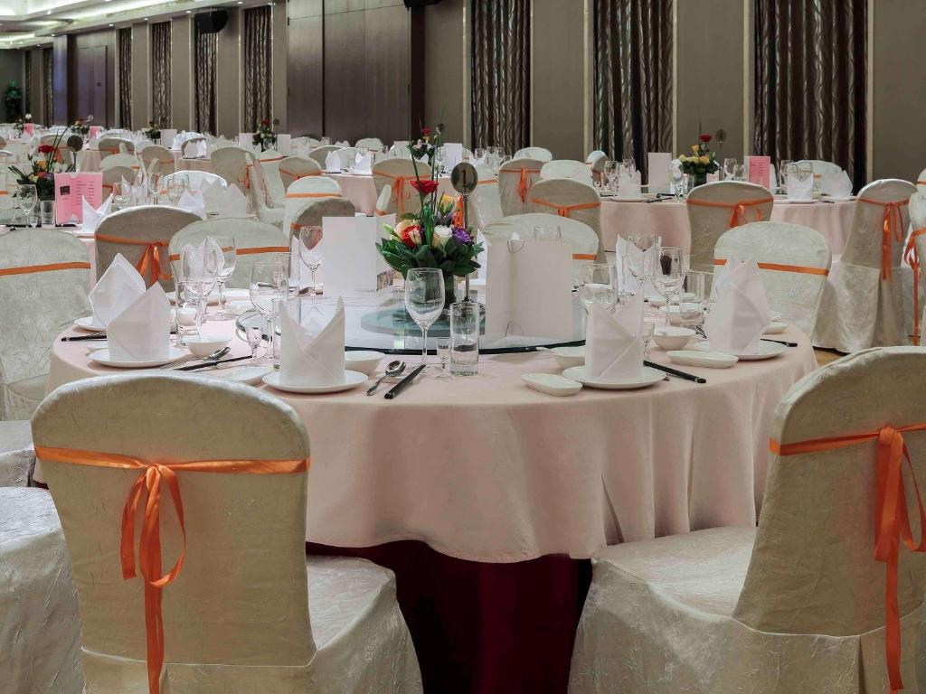 Restaurace v ubytování Pullman Anshan Time Square