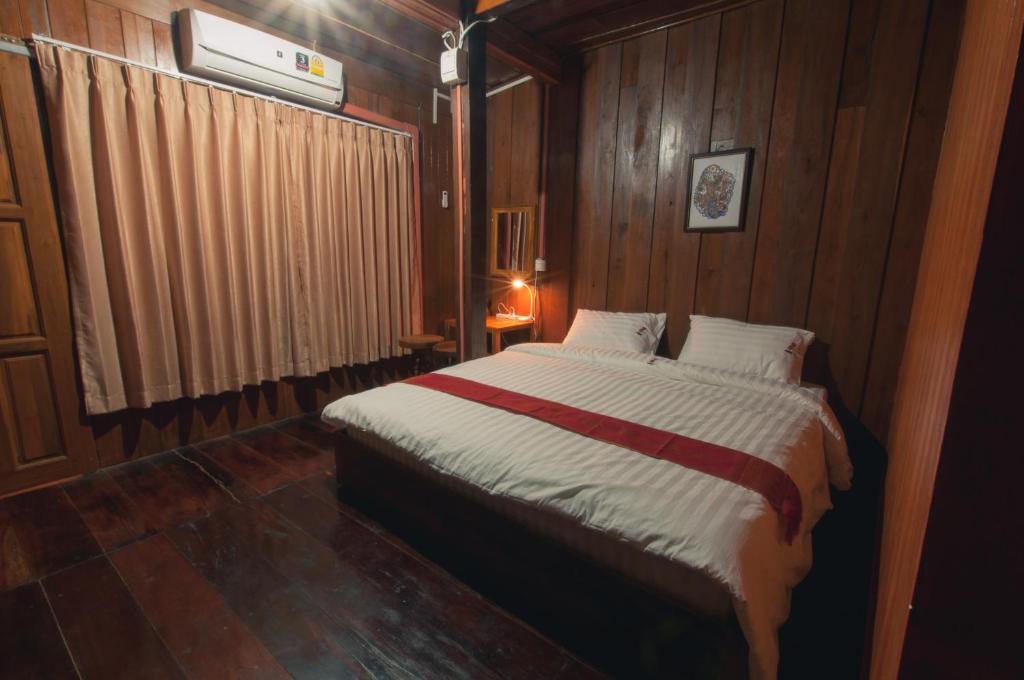 The history cafe' & guesthouse - 9