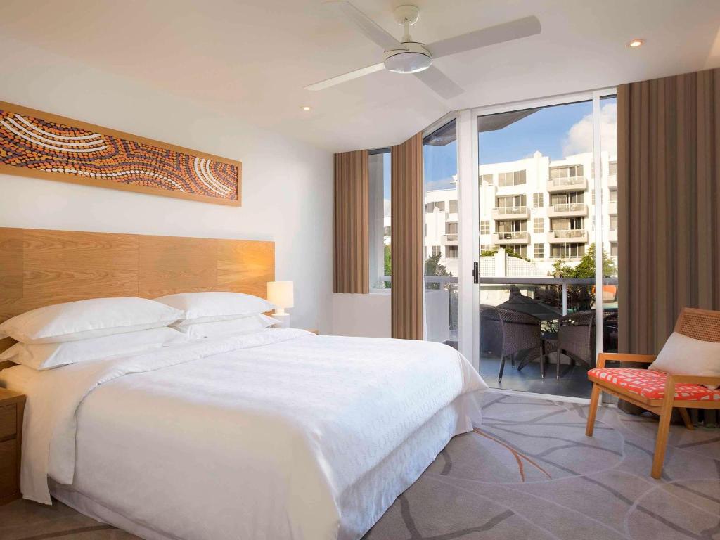 Sofitel Noosa Pacific Resort - Villa Con Un Letto King Letto E Vista In Piscina