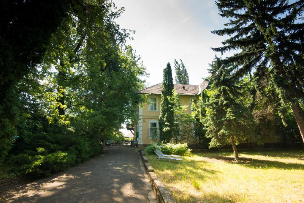 Bendegúz Villa 8623 Balatonföldvár, Spur István utca 3 kép - 1