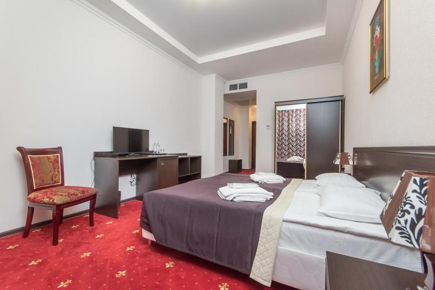 Hotel MANO - Habitación Doble O Doble Estándar Con Vista A La Ciudad