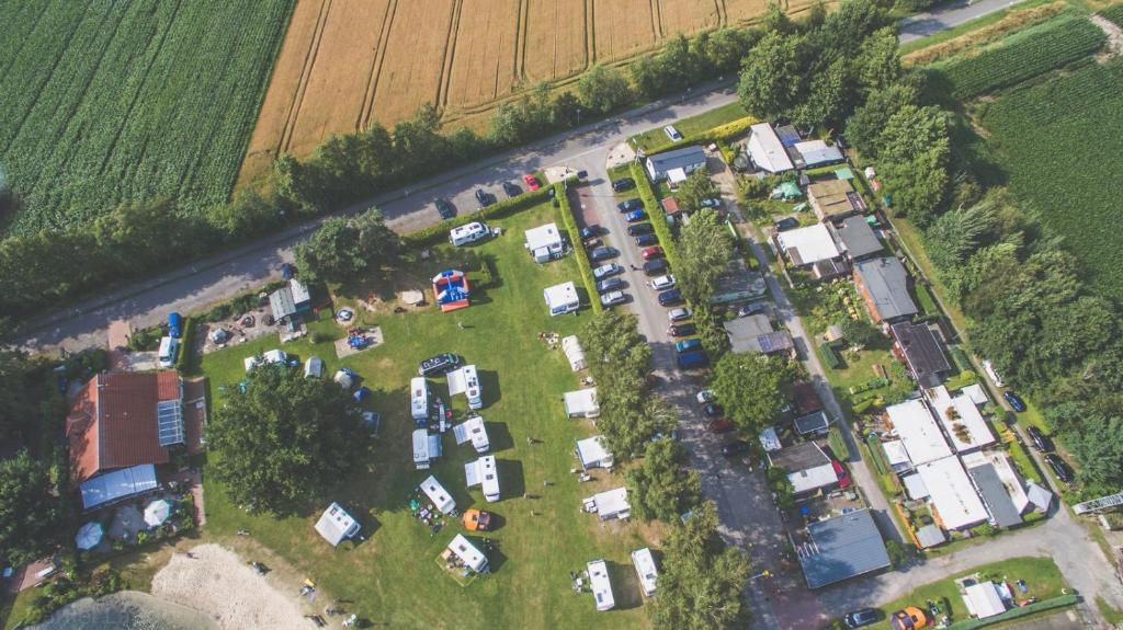 Letecký snímek ubytování Campingplatz Blauer See