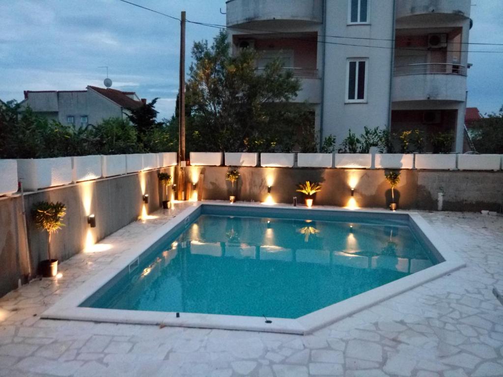 Bazén v ubytování Apartments Marina nebo v jeho okolí