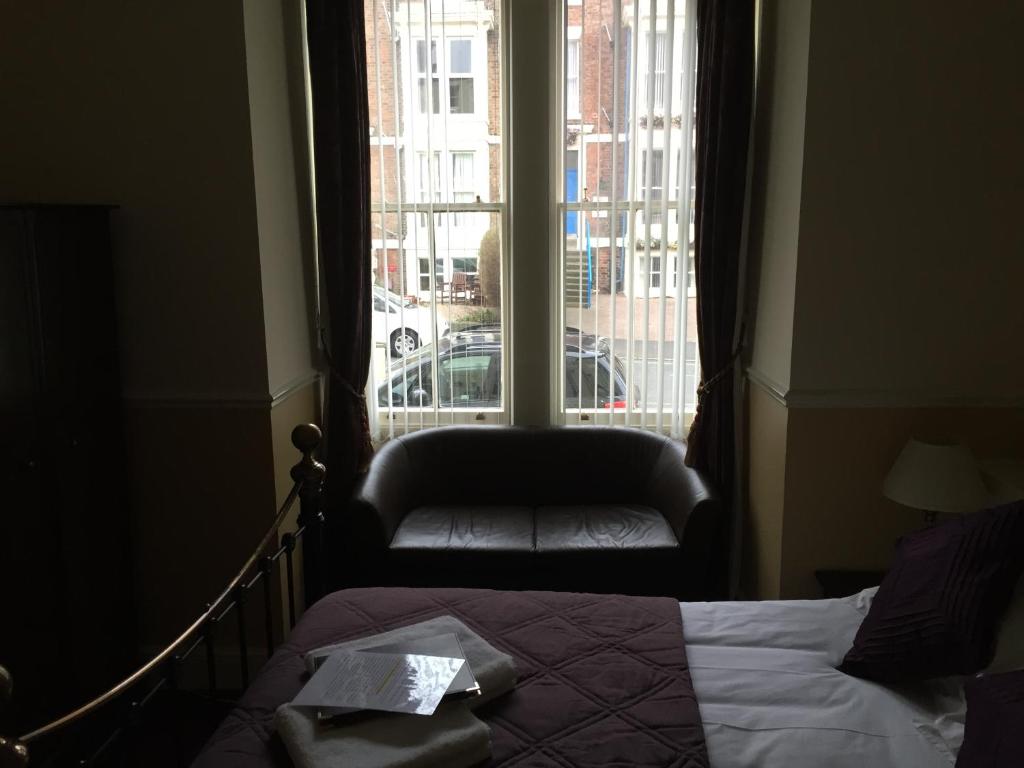 The Arches Guest House - Double Room (R1 Ground Floor)