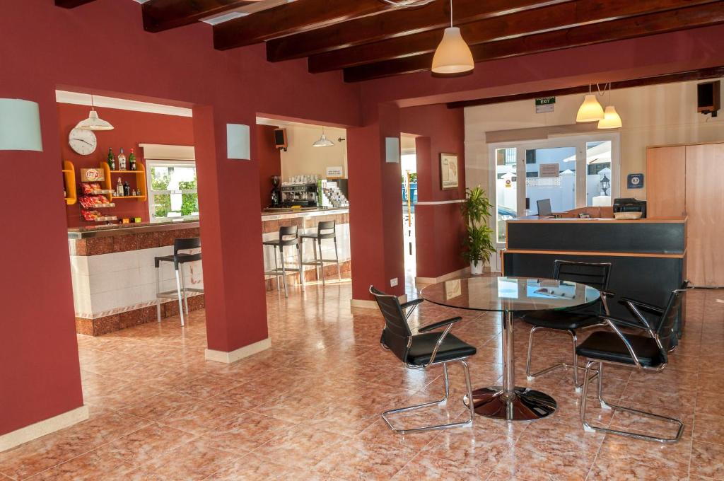 Fotografie z fotogalerie ubytování Hotel Madrid v destinaci Ciutadella
